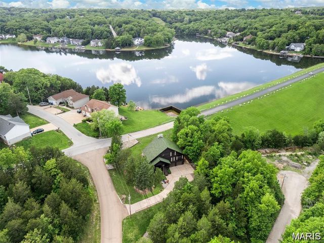 9764 Lee Drive, Hillsboro, MO 63050