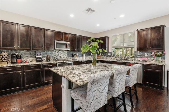 30532 Hollybrooke Lane, Murrieta, CA 92563