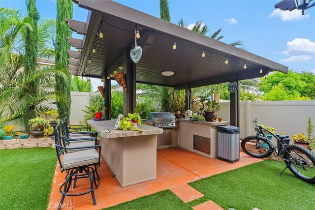 30532 Hollybrooke Lane, Murrieta, CA 92563