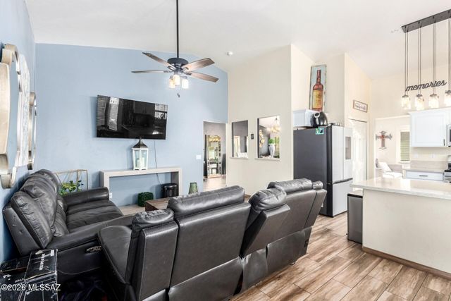 7185 W Resthaven Place, Tucson, AZ 85757