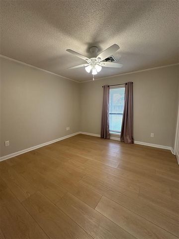 519 Magnolia Drive, Jennings, LA 70546