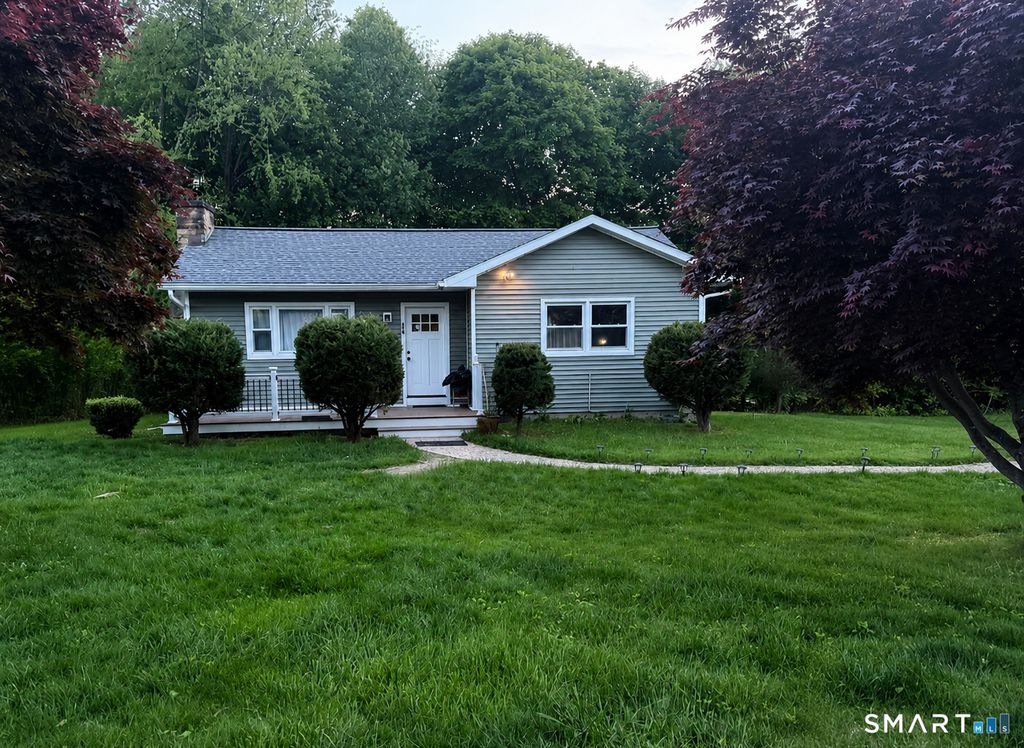 26 Mabel Avenue, Danbury, CT 06811