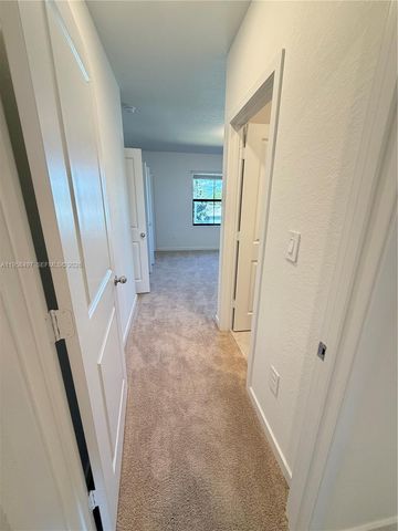 323 NE 16th St, Florida City, FL 33034