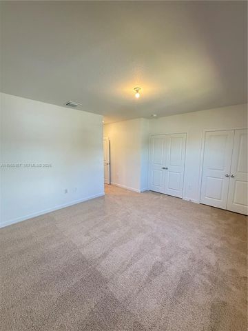 323 NE 16th St, Florida City, FL 33034