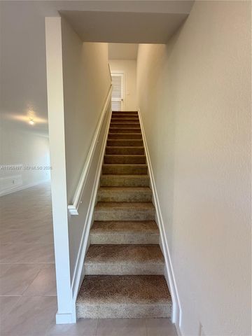 323 NE 16th St, Florida City, FL 33034