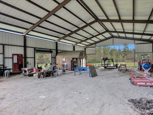 759 W Barnum Loop, Corrigan, TX 75939