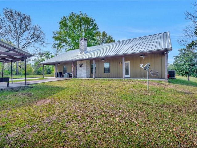 759 W Barnum Loop, Corrigan, TX 75939