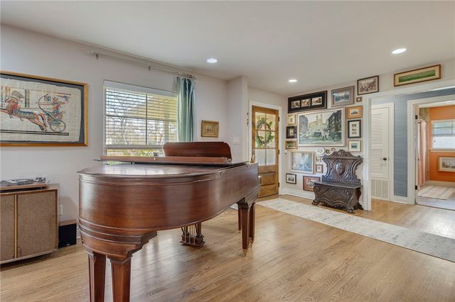 1208 Ashburn Avenue, College Station, TX 77840