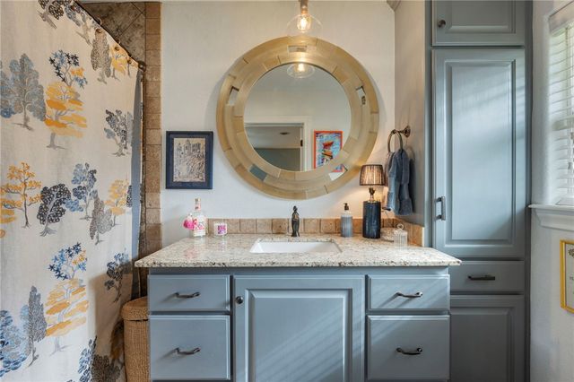 1208 Ashburn Avenue, College Station, TX 77840