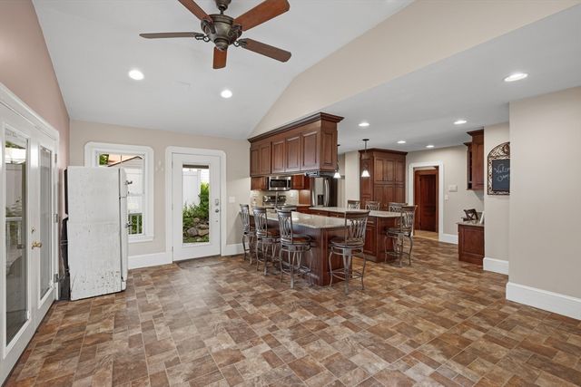 16 Hazen Ave, Haverhill, MA 01830