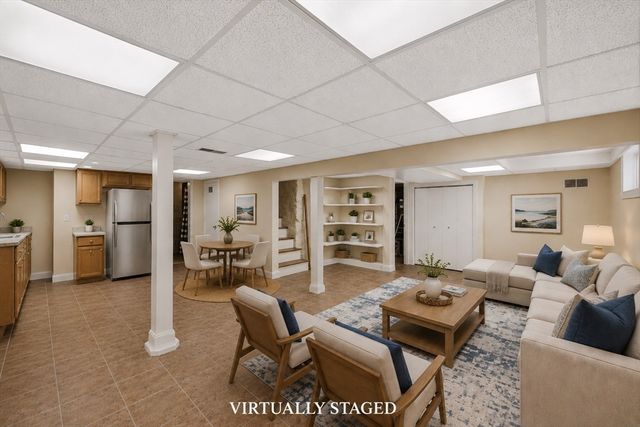 16 Hazen Ave, Haverhill, MA 01830