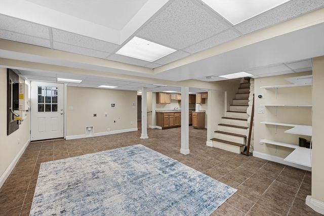 16 Hazen Ave, Haverhill, MA 01830
