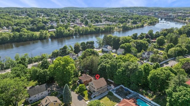 16 Hazen Ave, Haverhill, MA 01830