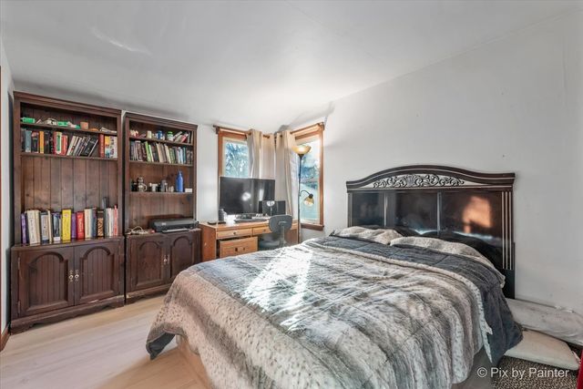 833 Forest Avenue, Elgin, IL 60120