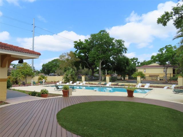 5608 PINNACLE HEIGHTS CIRCLE 109, Tampa, FL 33624