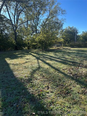 W Oklahoma Street, Sulphur, OK 73086