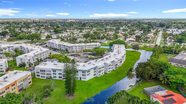 6570 Royal Palm Boulevard 312, Margate, FL 33063