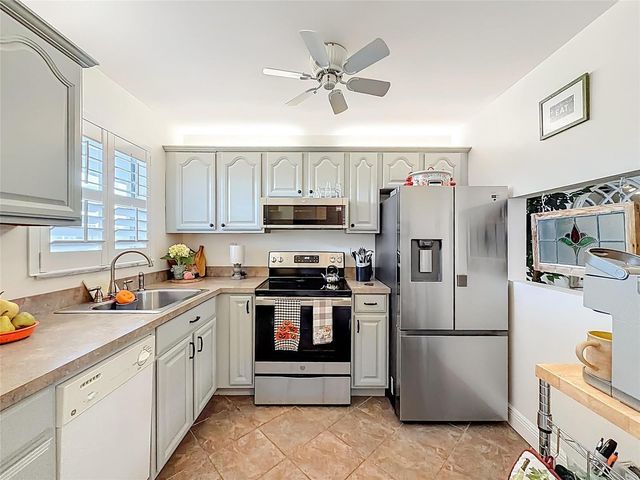 6570 Royal Palm Boulevard 312, Margate, FL 33063