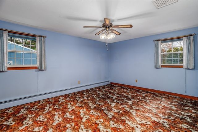 30 Scotland Avenue, Salem, NH 03079