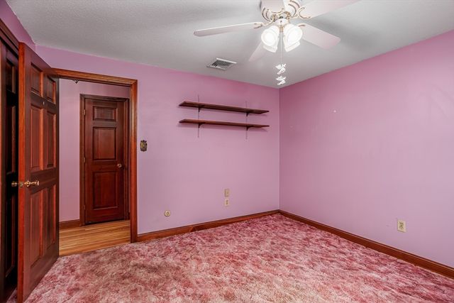 30 Scotland Avenue, Salem, NH 03079