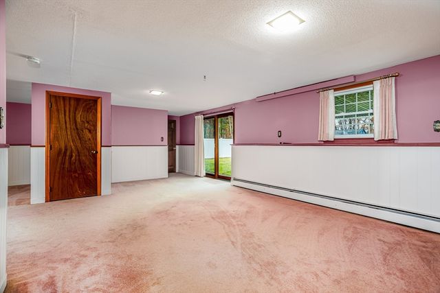 30 Scotland Avenue, Salem, NH 03079