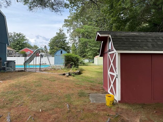 30 Scotland Avenue, Salem, NH 03079