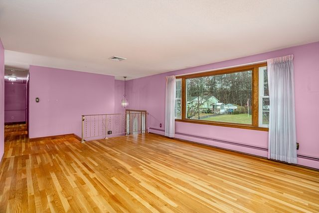 30 Scotland Avenue, Salem, NH 03079