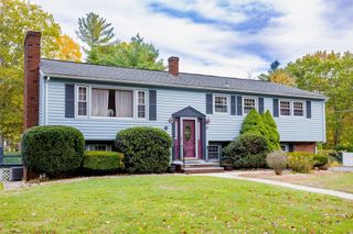 30 Scotland Avenue, Salem, NH 03079