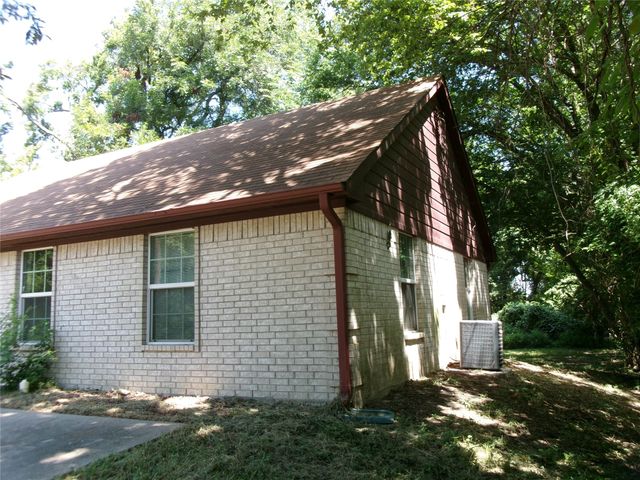 204 Maxwell Street, Sulphur Springs, TX 75482