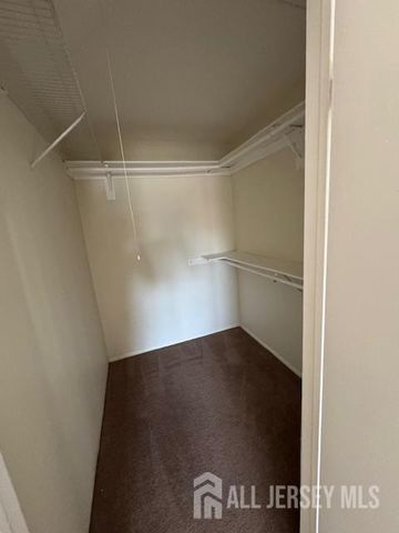 238 Alpine Way 2383, Woodbridge Proper, NJ 07095