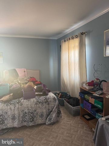 15 ESTATE RD, Pemberton, NJ 08068