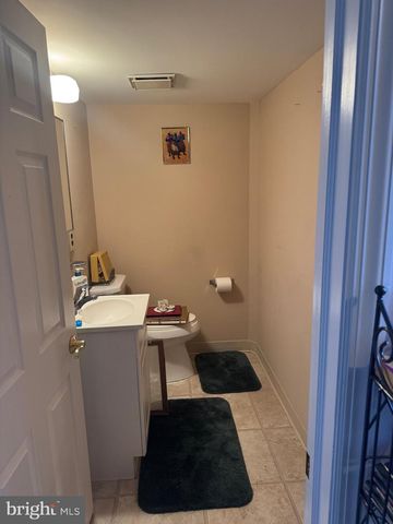 15 ESTATE RD, Pemberton, NJ 08068