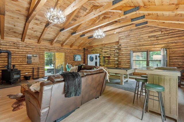 77 Whitehouse Circle, Campton, NH 03223