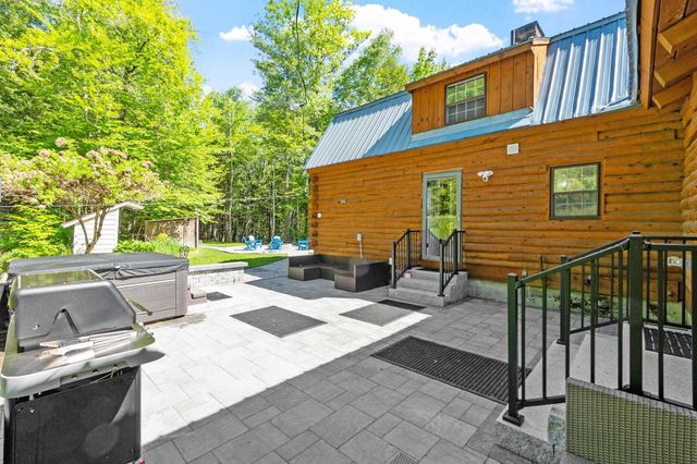 77 Whitehouse Circle, Campton, NH 03223