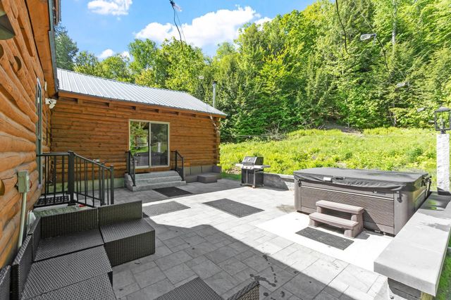 77 Whitehouse Circle, Campton, NH 03223