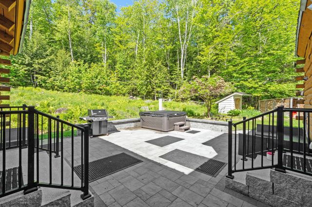 77 Whitehouse Circle, Campton, NH 03223