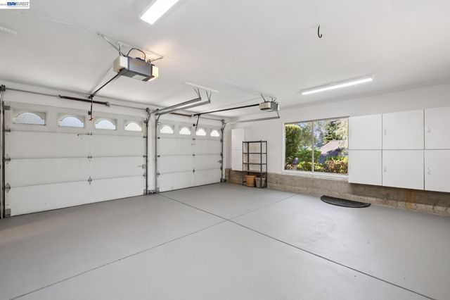 1028 AQUARIUS WAY, Oakland, CA 94611