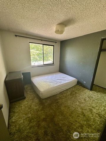 2232 177th Place SW, Lynnwood, WA 98037