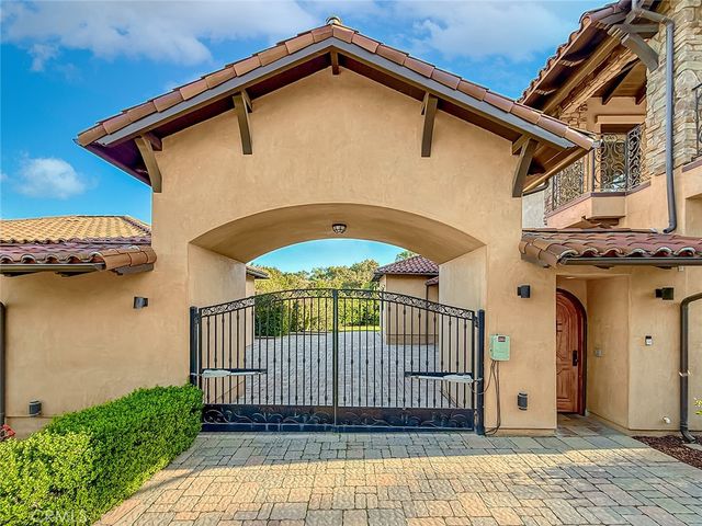 28080 Balkins, Agoura Hills, CA 91301
