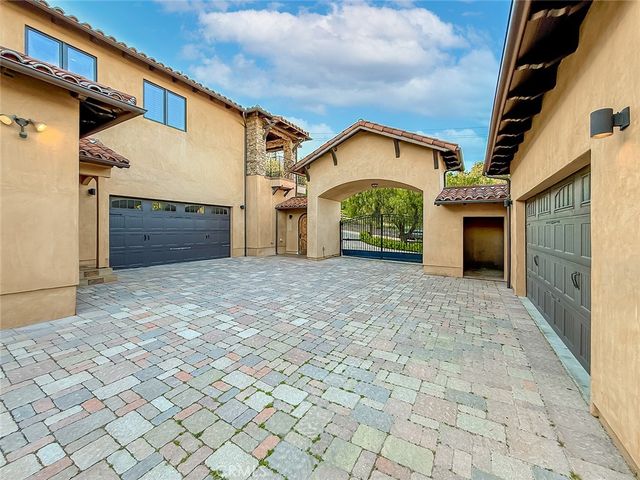 28080 Balkins, Agoura Hills, CA 91301