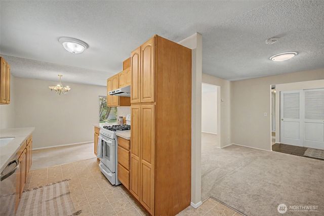 19922 Dayton Avenue N, Shoreline, WA 98133