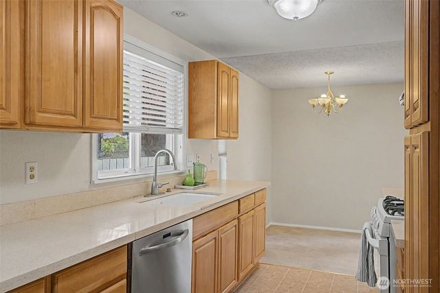 19922 Dayton Avenue N, Shoreline, WA 98133