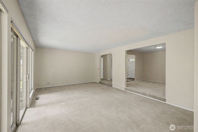 19922 Dayton Avenue N, Shoreline, WA 98133