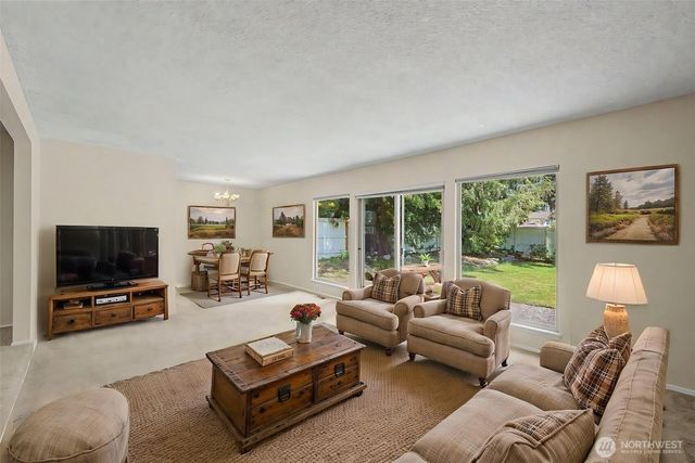 19922 Dayton Avenue N, Shoreline, WA 98133