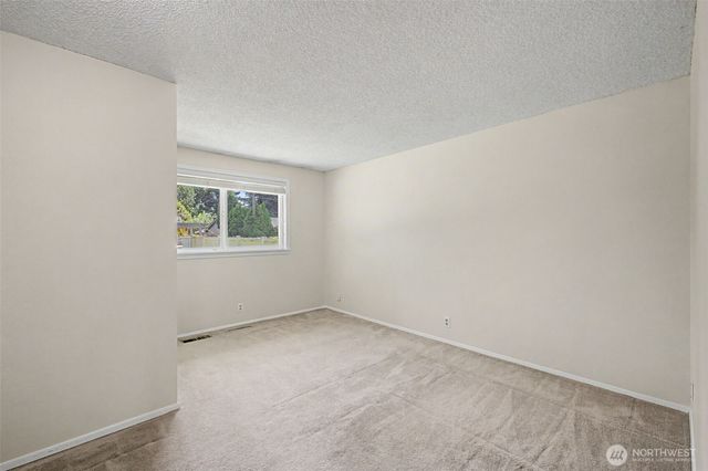 19922 Dayton Avenue N, Shoreline, WA 98133