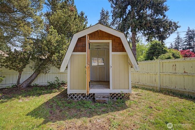 19922 Dayton Avenue N, Shoreline, WA 98133