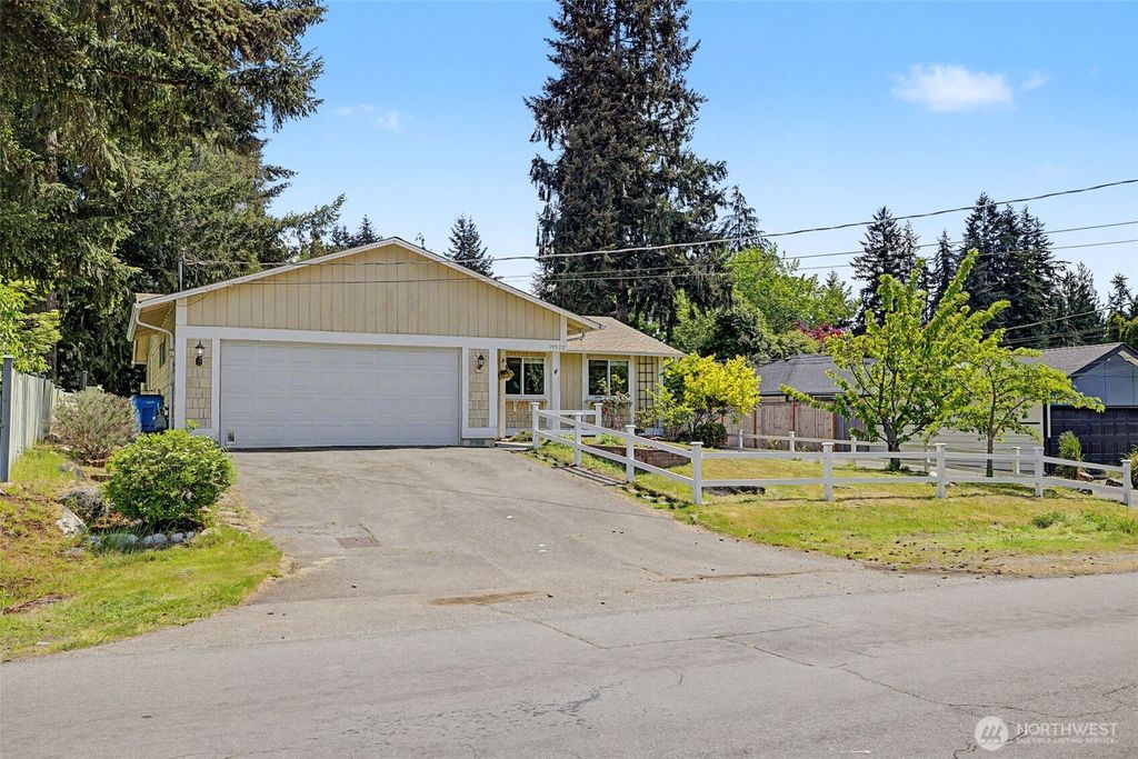 19922 Dayton Avenue N, Shoreline, WA 98133