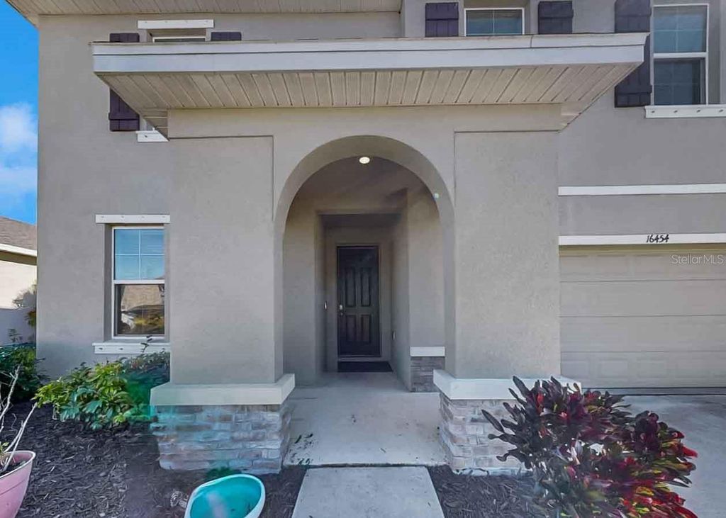 Image 5 of property listing at 16454 WOODSIDE GLEN, Parrish, FL 34219