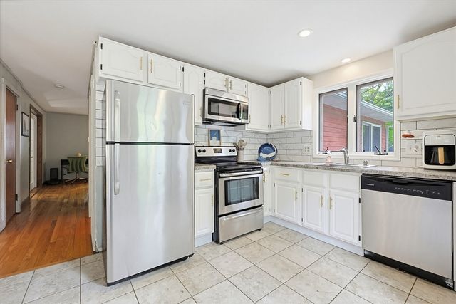65 Burden Ave., North Attleboro, MA 02763