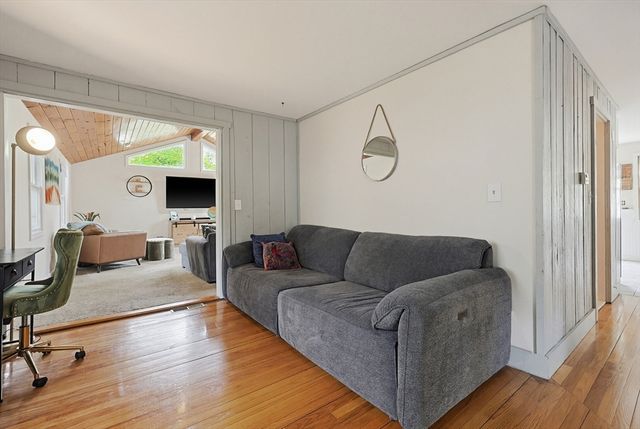 65 Burden Ave., North Attleboro, MA 02763